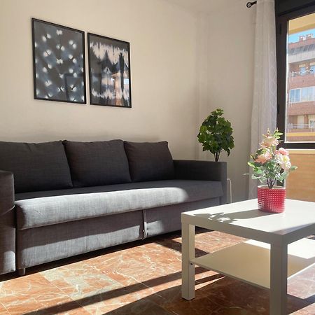 Apartamentos El Pilar Suites 3000 Zaragoza Ngoại thất bức ảnh