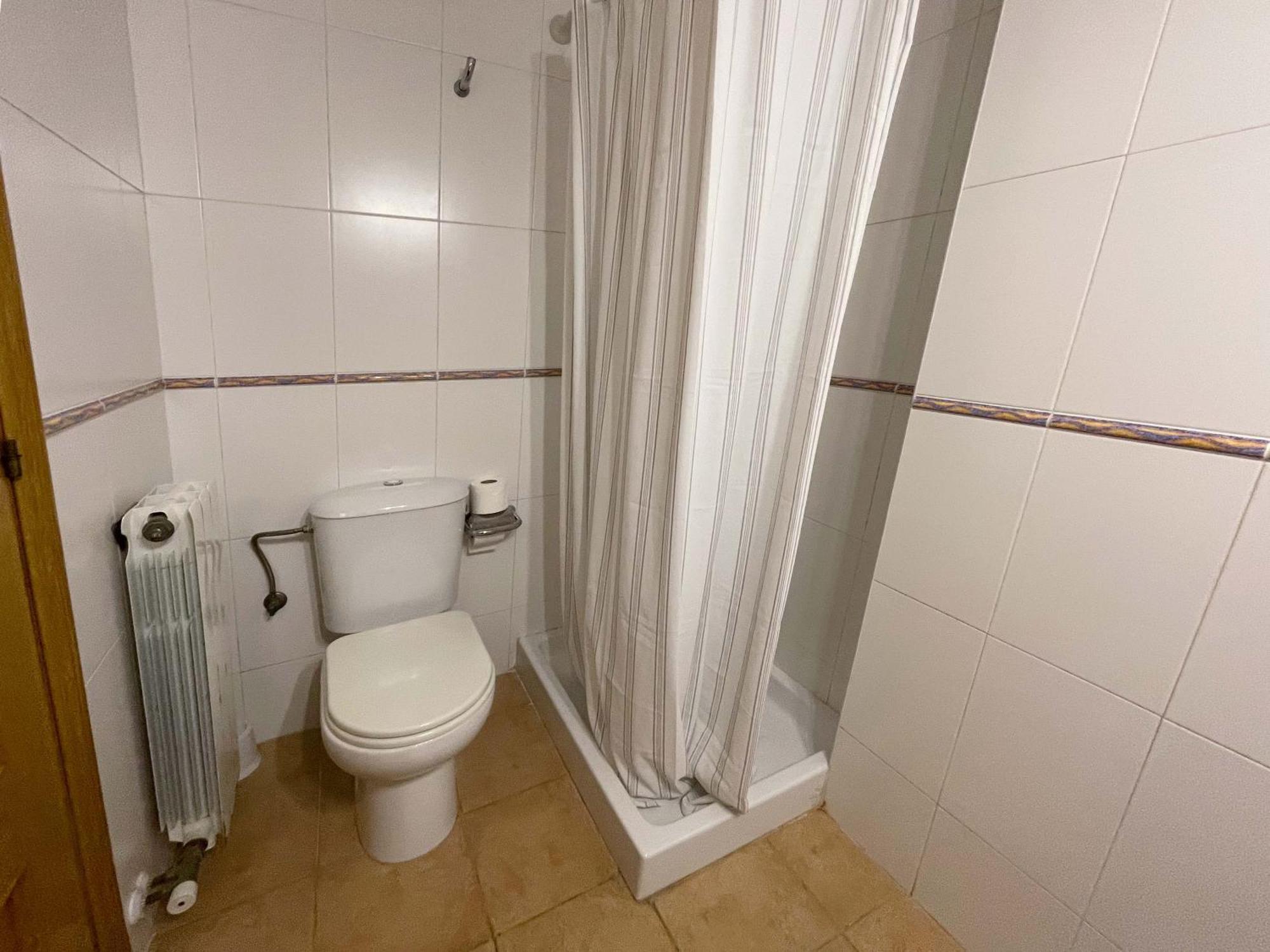 Apartamentos El Pilar Suites 3000 Zaragoza Ngoại thất bức ảnh