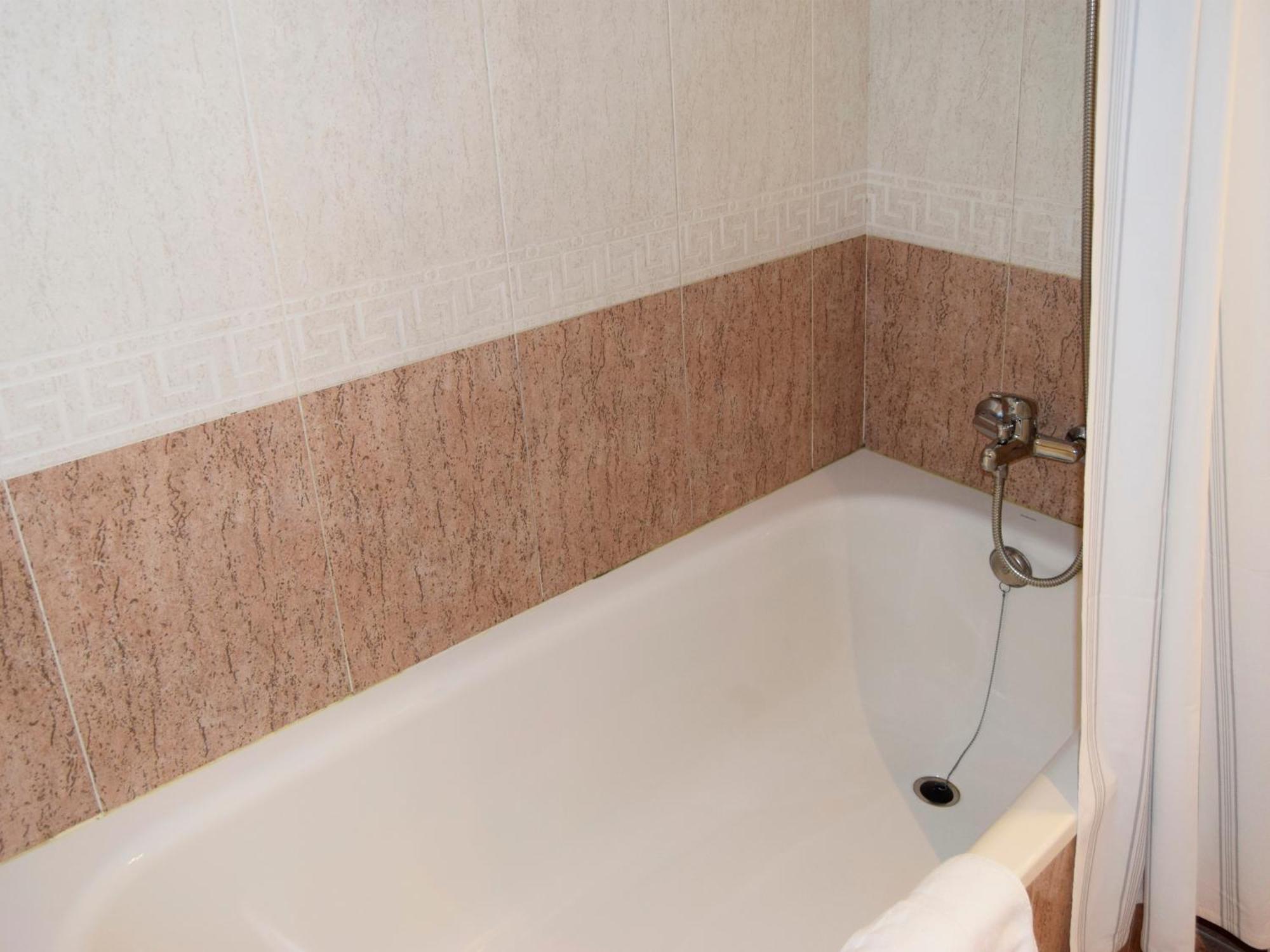 Apartamentos El Pilar Suites 3000 Zaragoza Ngoại thất bức ảnh