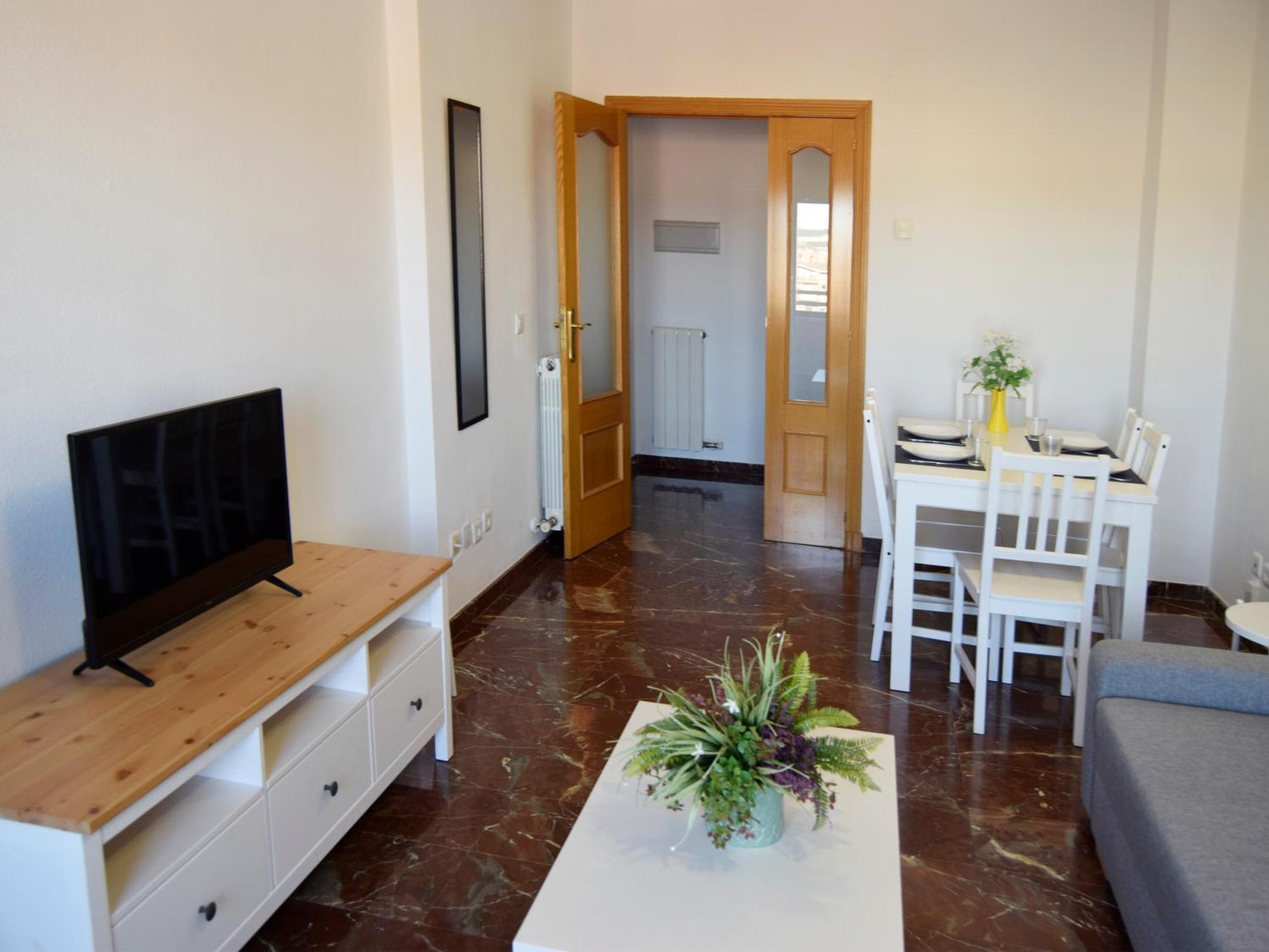 Apartamentos El Pilar Suites 3000 Zaragoza Ngoại thất bức ảnh